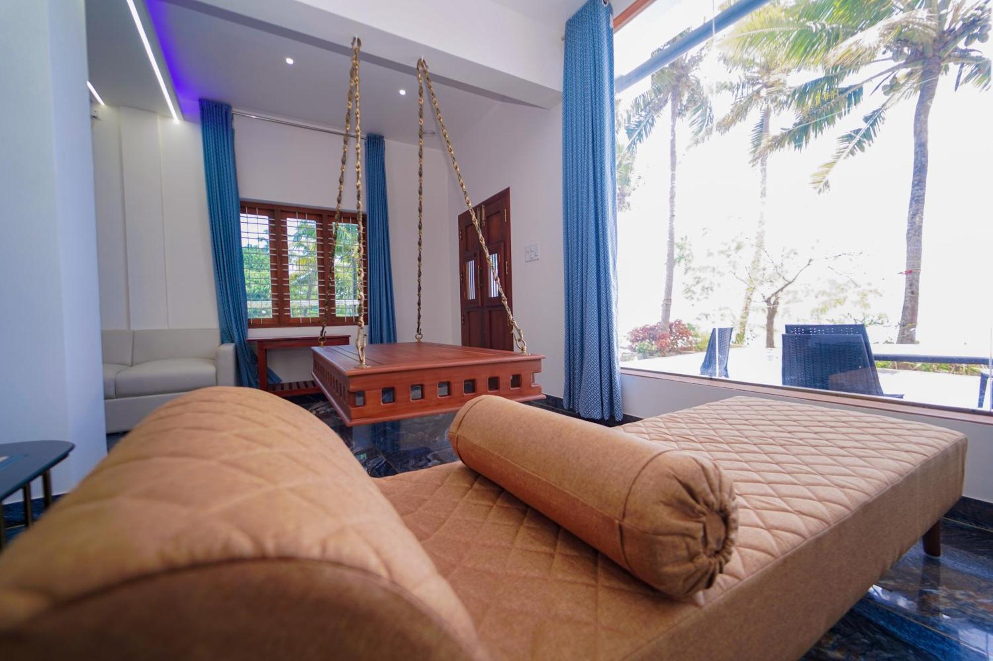 Skylar Seaview Beach Resort & Ayurveda Варкала Екстериор снимка