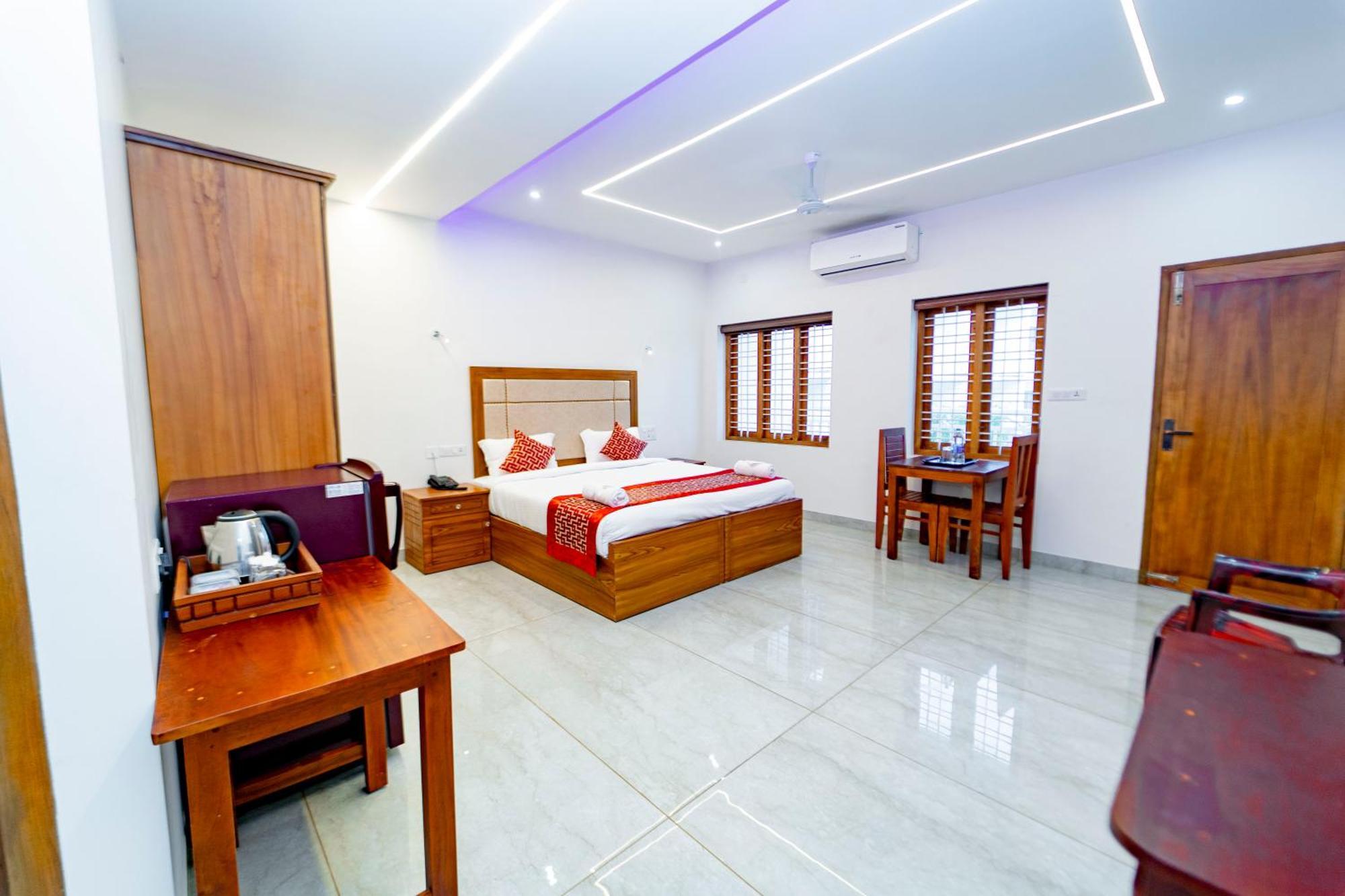 Skylar Seaview Beach Resort & Ayurveda Варкала Екстериор снимка