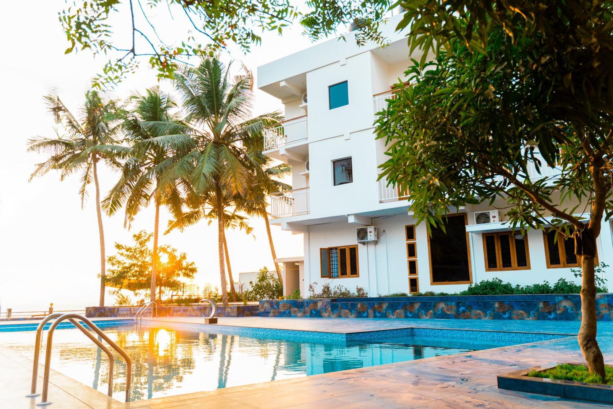 Skylar Seaview Beach Resort & Ayurveda Варкала Екстериор снимка